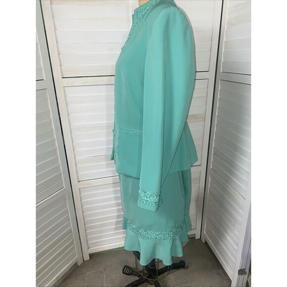 John Meyer Women’s 2 Piece Set Suit Jacket Skirt Sz 14 Green Pearl Rhinestone - Picture 10 of 13